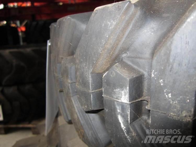  5X70-12 Solideal dæk - 2 stk. الإطارات والعجلات والحافات
