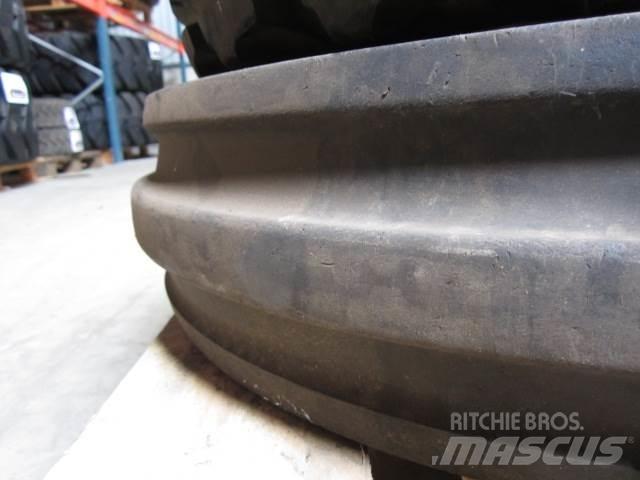  7.50-18 Goodyear dæk - 1 stk. الإطارات والعجلات والحافات