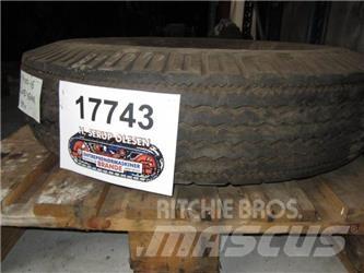  9.00-16 Goodyear dæk - 1 stk. الإطارات والعجلات والحافات