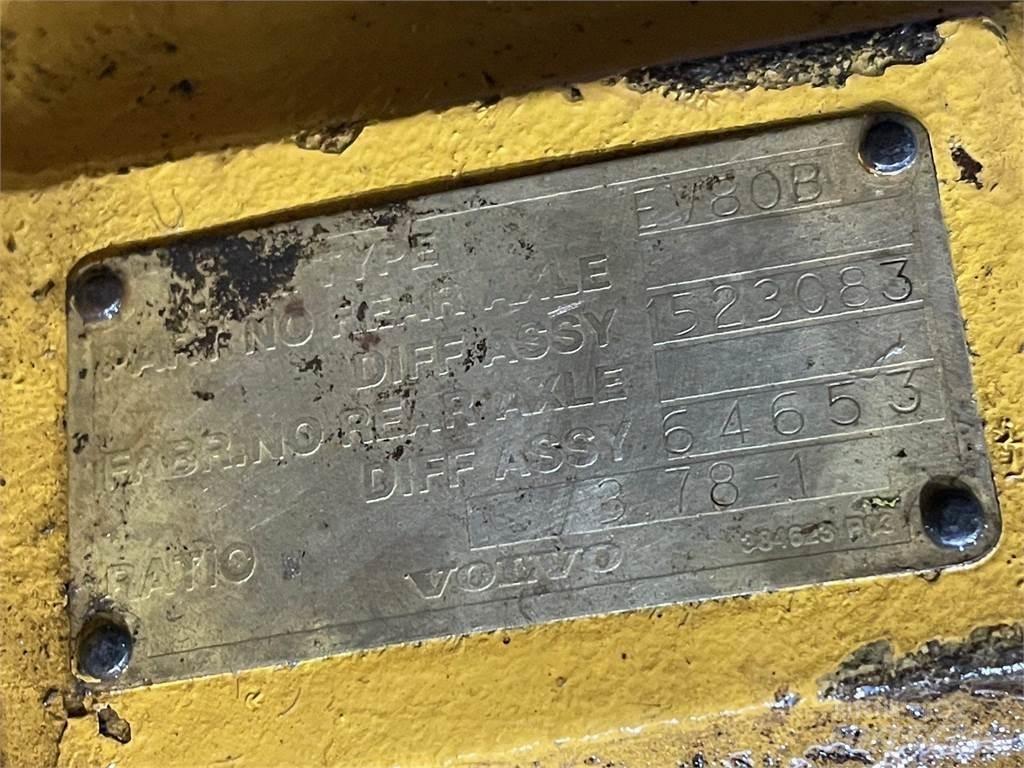  Aksel ex. Volvo A25 محور العجلة
