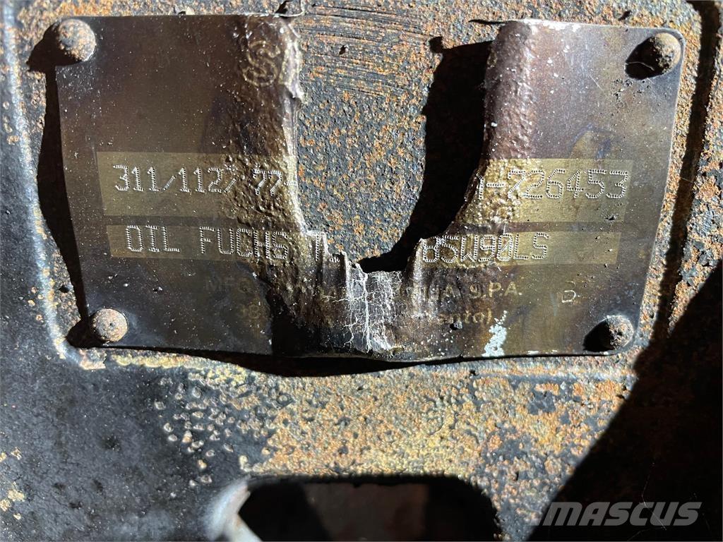  Bagaksel ex. Schaeff 863 محور العجلة