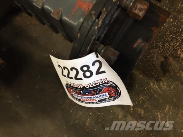  Bagaksel ex. Schaeff 863 محور العجلة