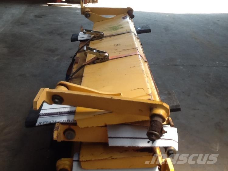  Bagsmæk ex. Volvo A25C 6x6 مكونات أخرى