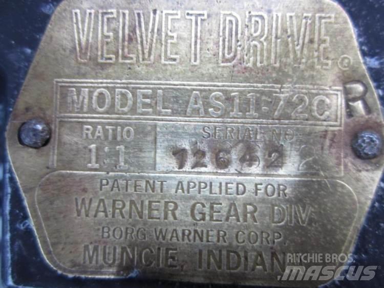 Borg Warner Marinegear علب تروس