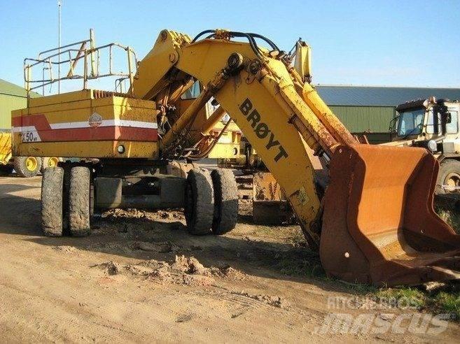 Brøyt X50WF til ophug حفارات زحافة