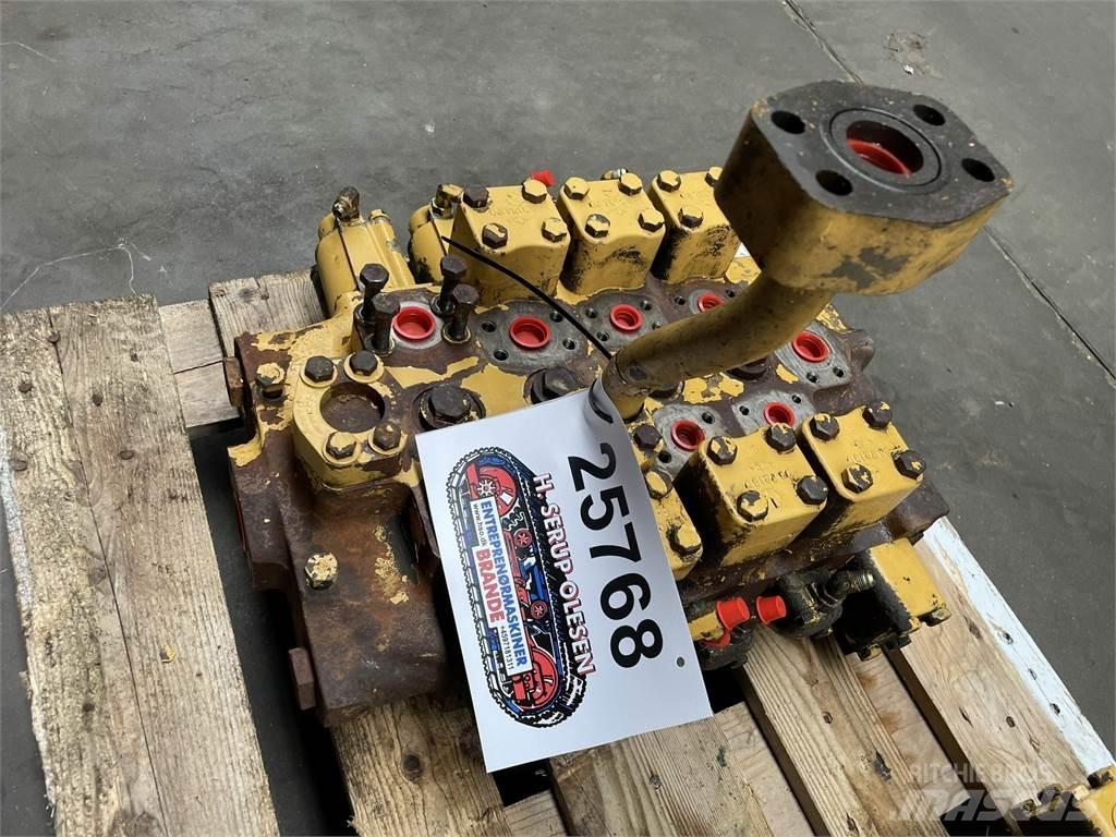 CAT 215LC hovedventilblok هيدروليات