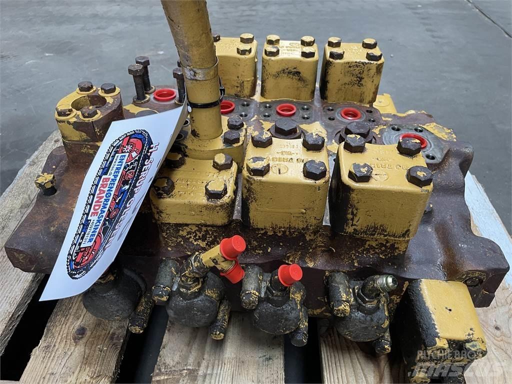 CAT 215LC hovedventilblok هيدروليات
