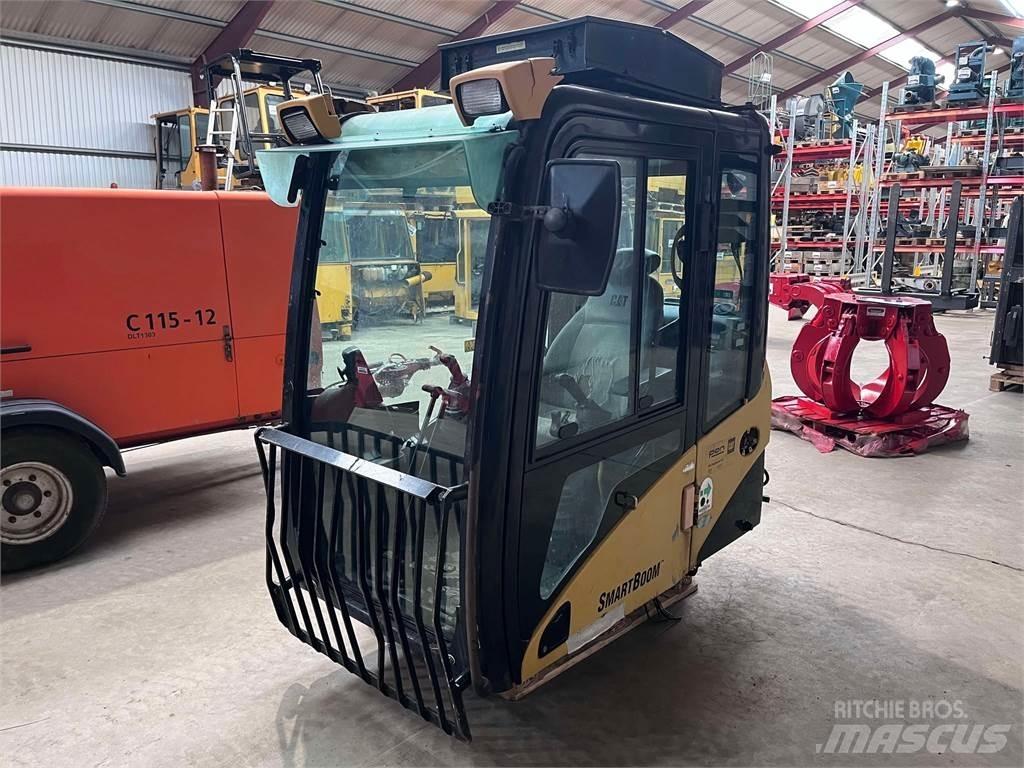 CAT 323D Førerhus مكونات أخرى
