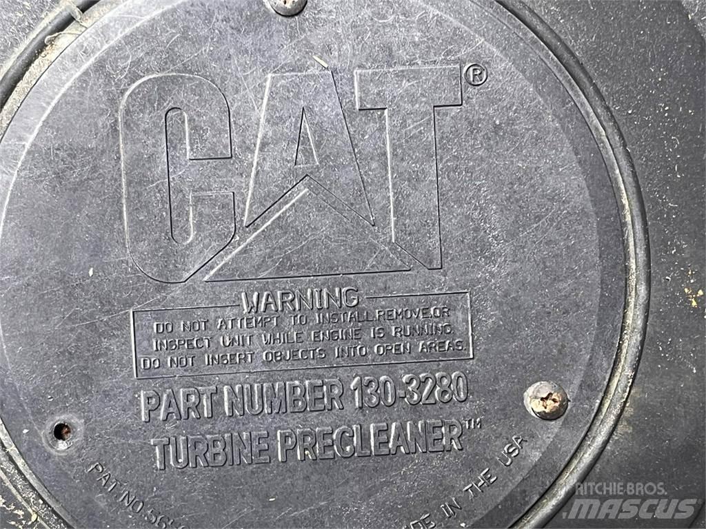 CAT 323D forfilterenhed أخرى