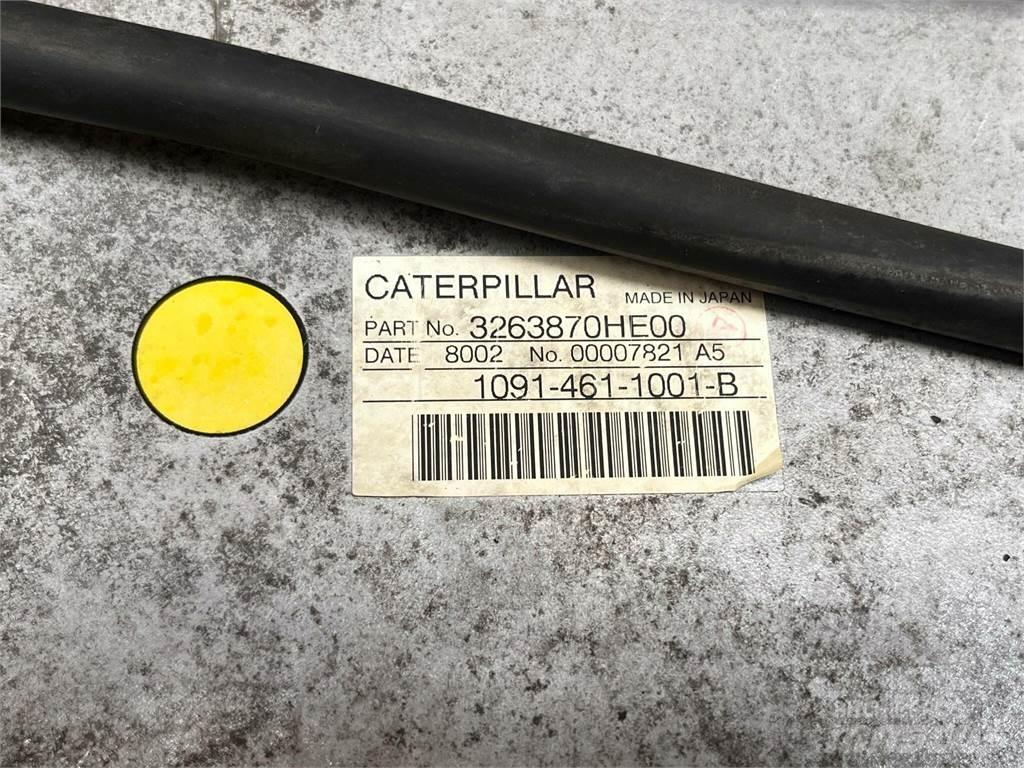 CAT 323D køler محركات