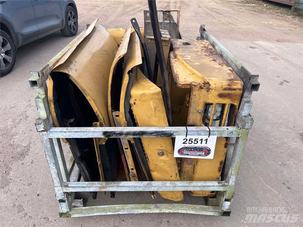 CAT 323D Skærme مكونات أخرى
