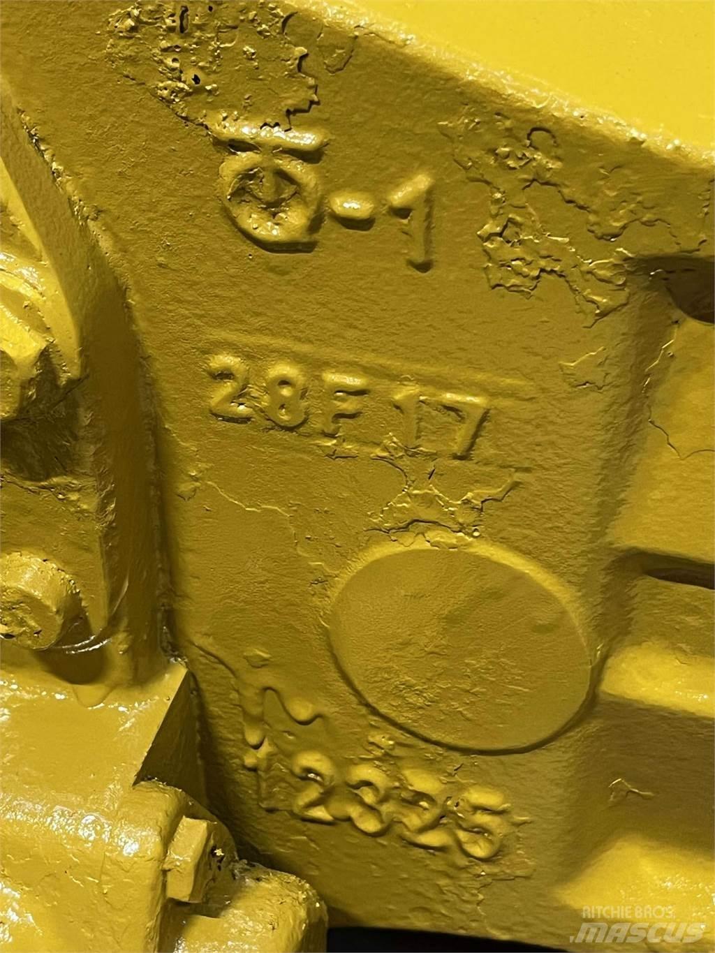 CAT 908M Bagaksel محور العجلة