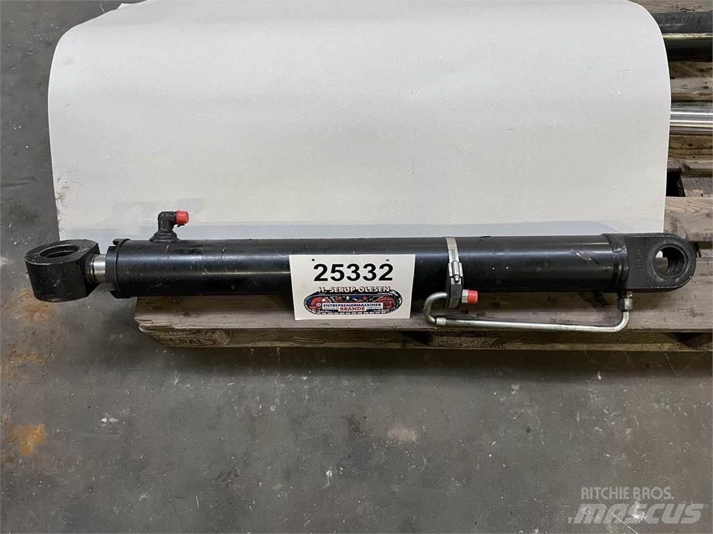 CAT 908M, Løftecylinder هيدروليات