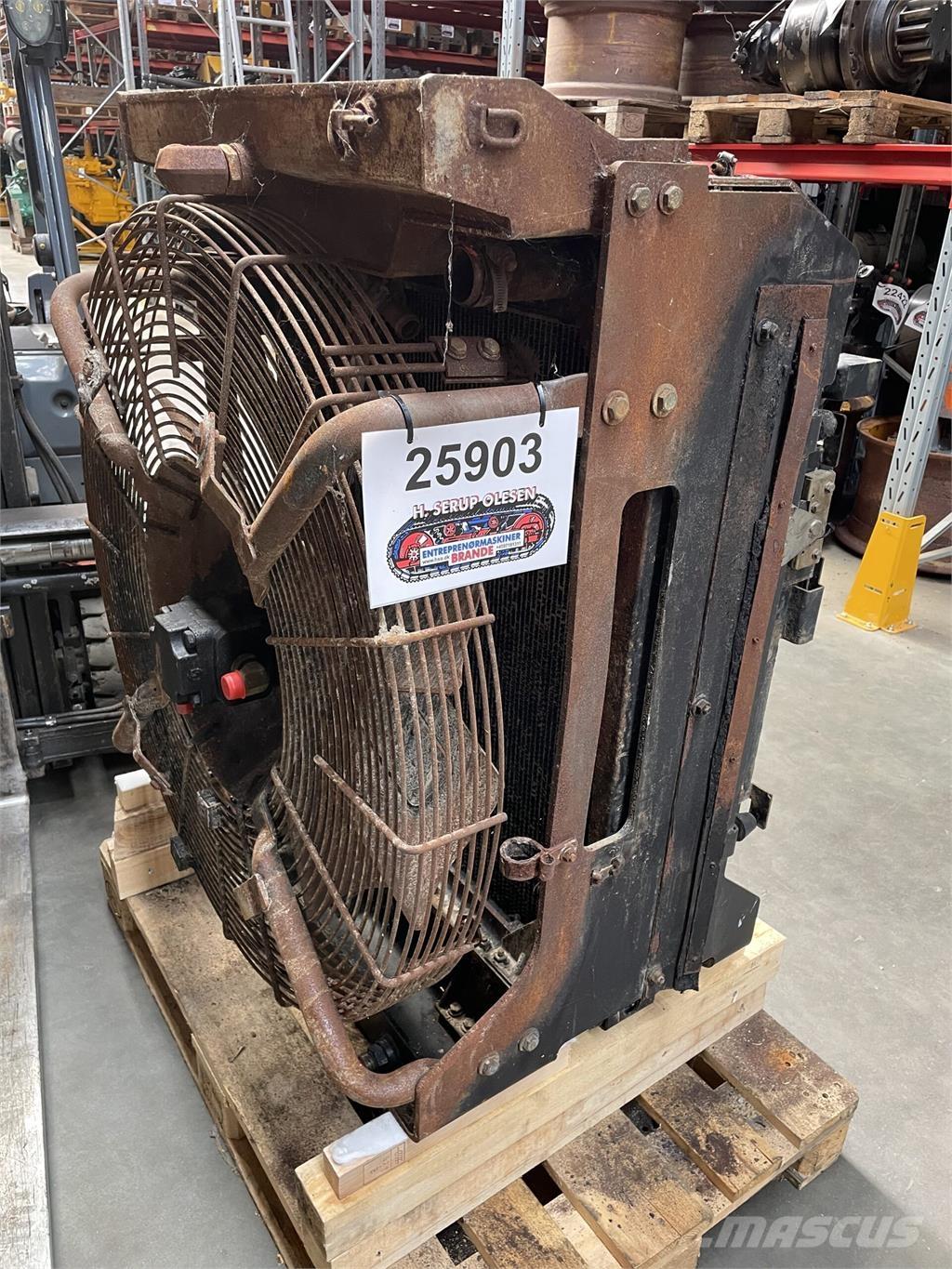 CAT 926GII komplet køler محركات