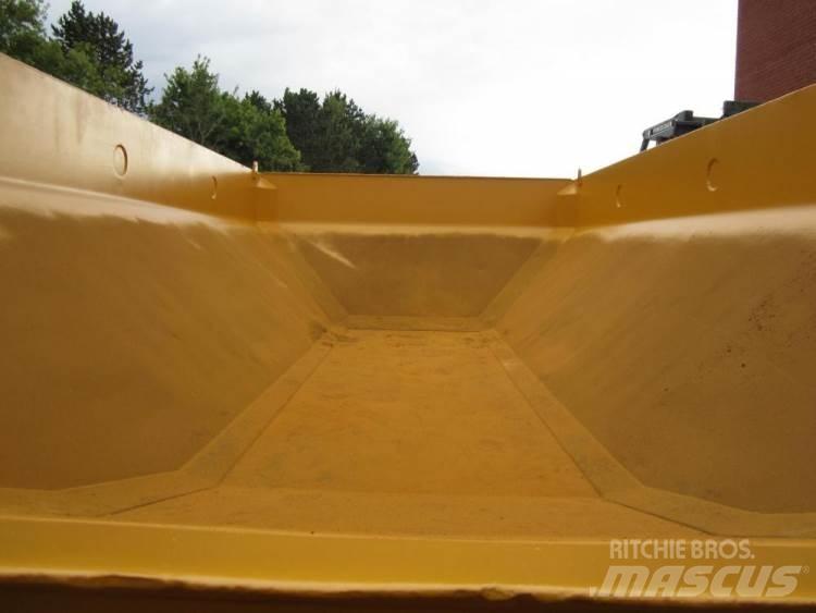 CAT D350D dumperkasse, brugt عربات نقل قلابة للمواقع