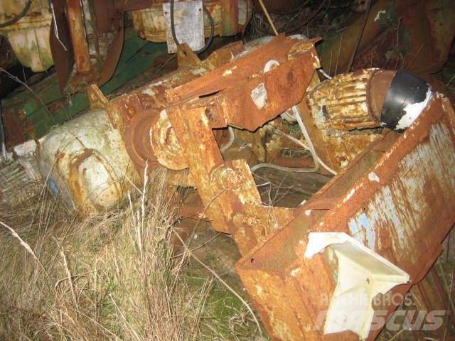 Demag P632 H8,4 رافعات صالحة لكل أنواع الطرق