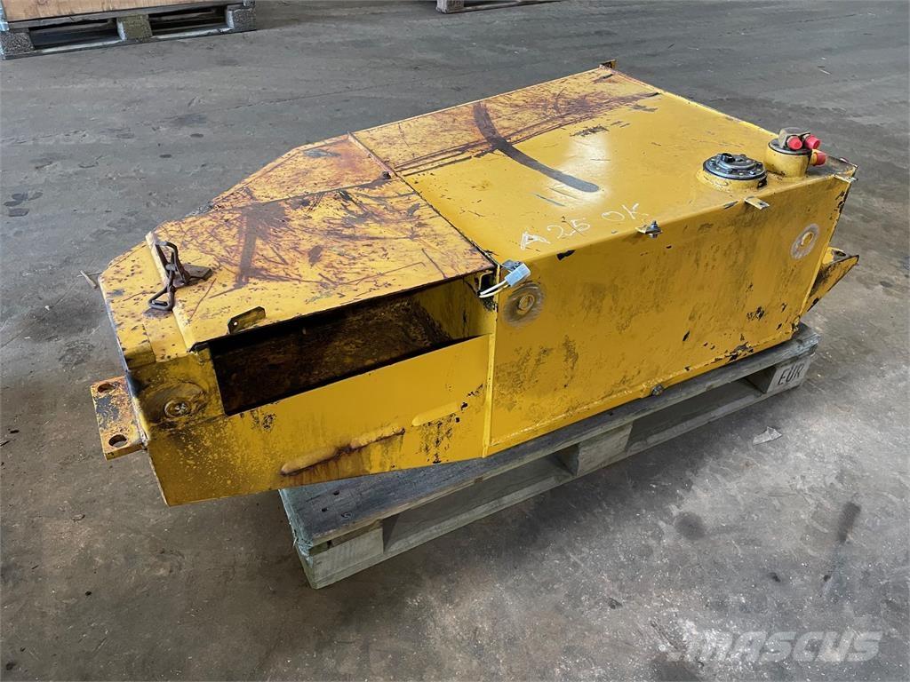  Dieseltank ex. Volvo A25 مكونات أخرى