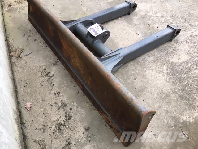  Dozerblad ex. Volvo ECR88 مكونات أخرى