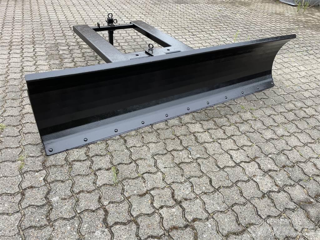  Dozerblad truck, svingbar حراثات ونصول الجليد