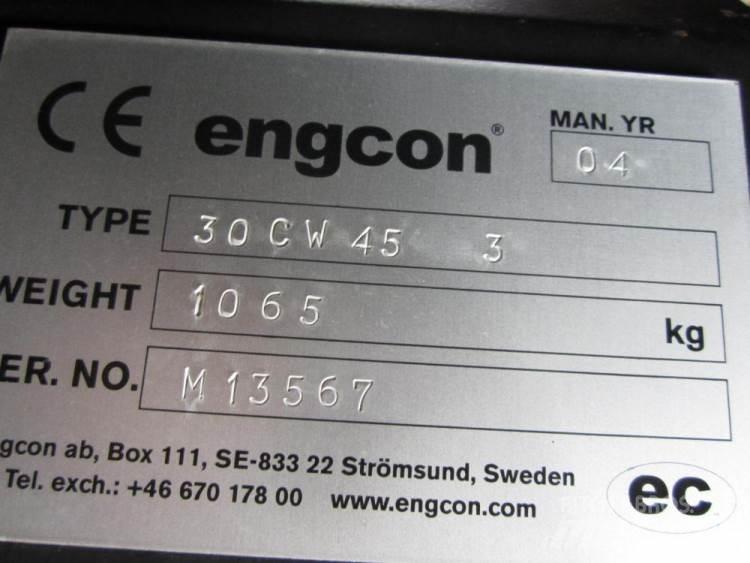 Engcon EC30 tiltrotator موصلات سريعة