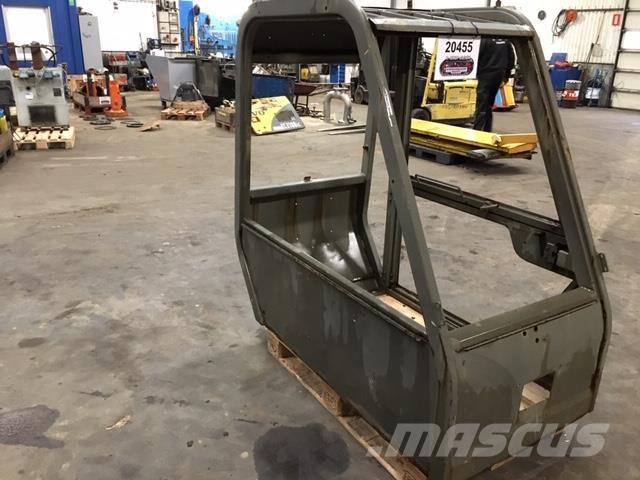  Førerhus ex. Manitou MT430 مكونات أخرى