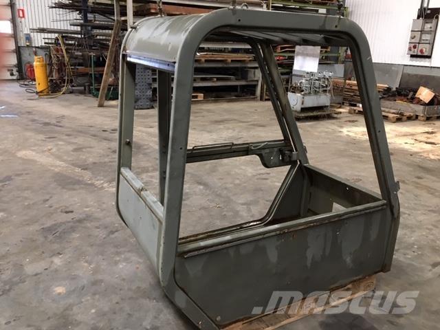  Førerhus ex. Manitou MT430 مكونات أخرى