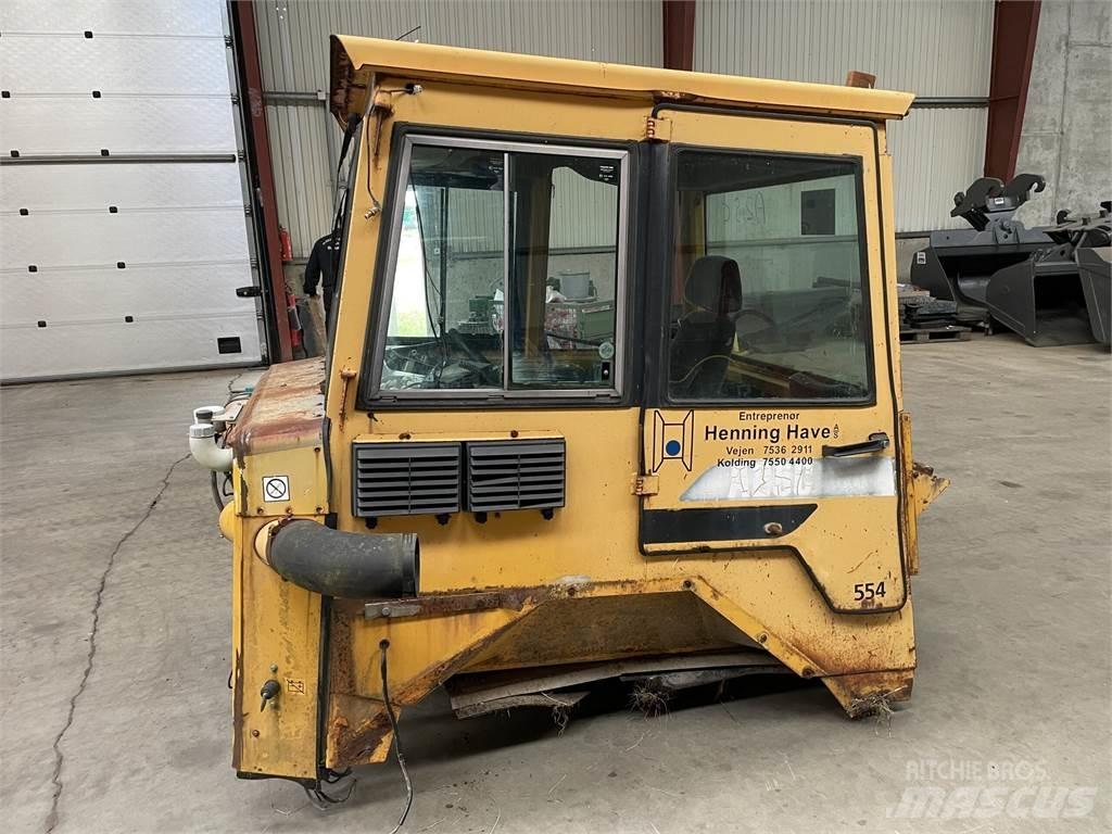  Førerhus ex. Volvo A25C مكونات أخرى