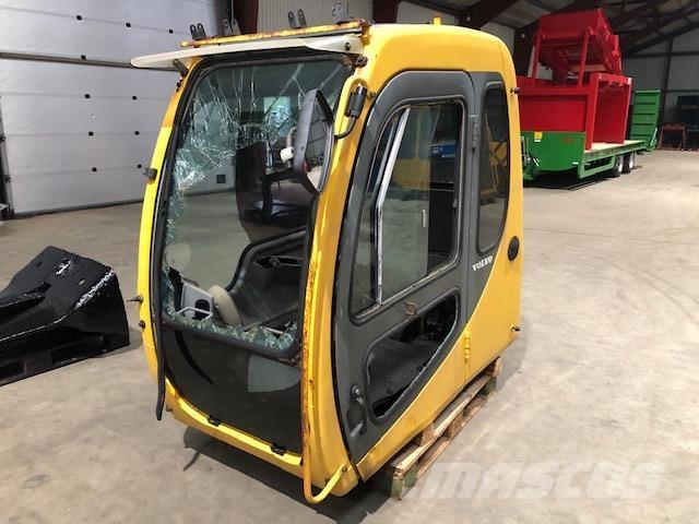  Førerhus ex. Volvo EC240LC مكونات أخرى