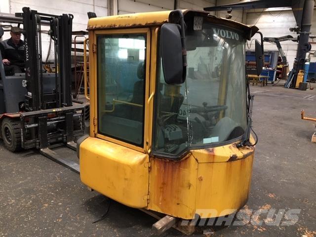  Førerhus ex. Volvo L180E مكونات أخرى