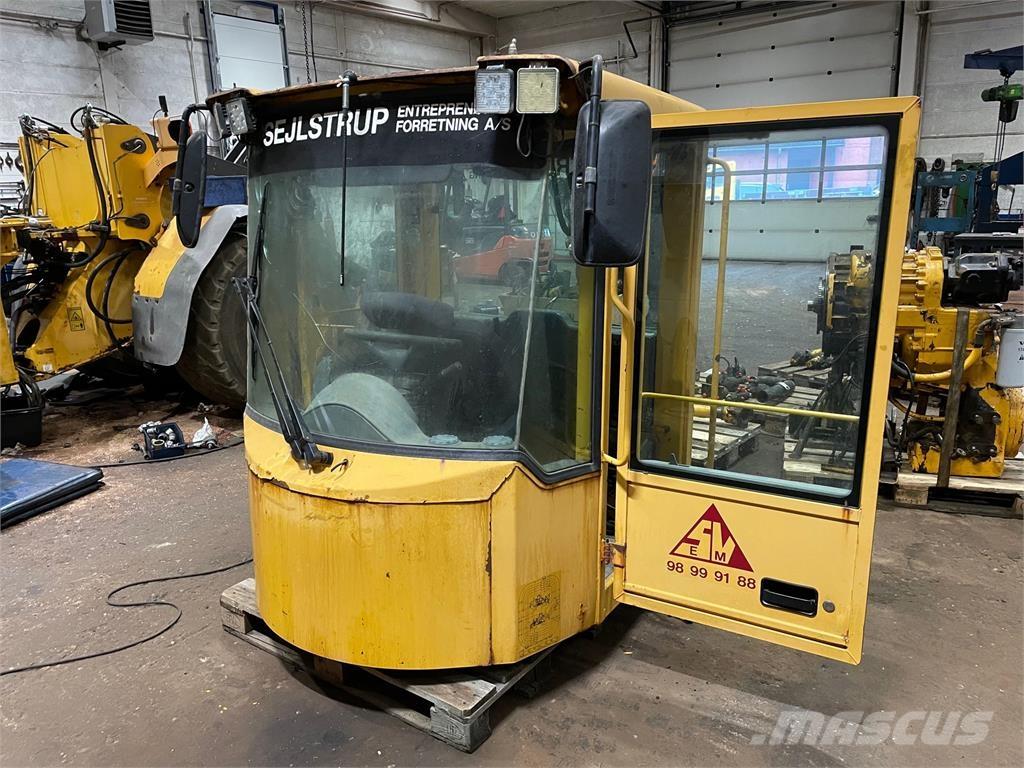  Førerhus ex. Volvo L90E مكونات أخرى