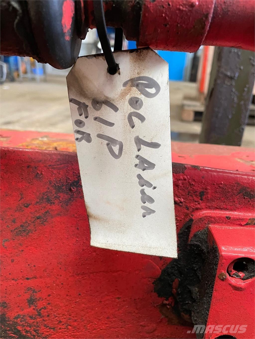  Frontaksel ex. Poclain 61P محور العجلة