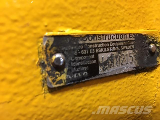  Frontaksel ex. Volvo L220F مكونات أخرى