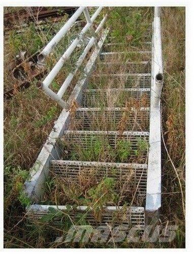  Galvaniseret trappe مكونات أخرى