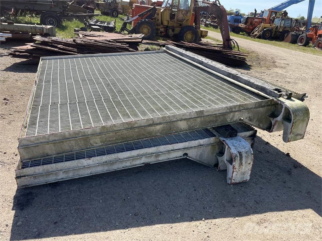  Helikopterdæk 28 sektioner مكونات أخرى