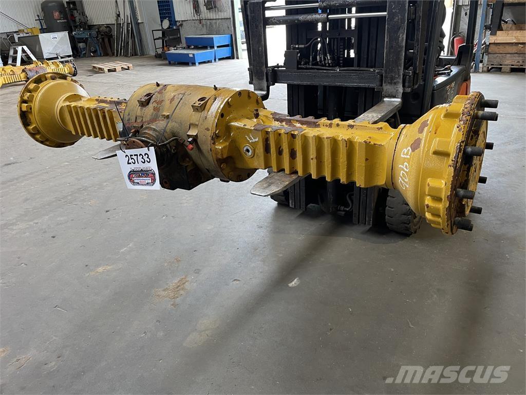 Hydrema 906B frontaksel محور العجلة