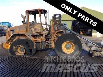 JCB 427 HT Agri til ophug لوادر بعجل