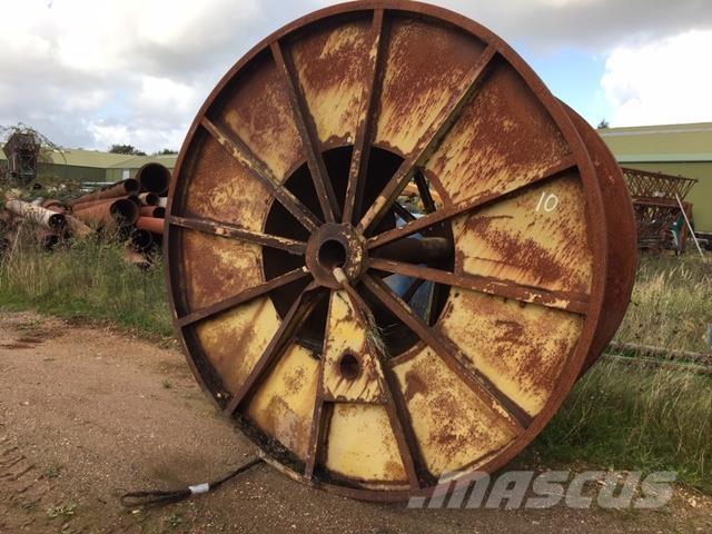  Kabeltromle no. 10 مكونات أخرى