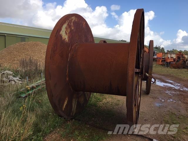  Kabeltromle no. 10 مكونات أخرى