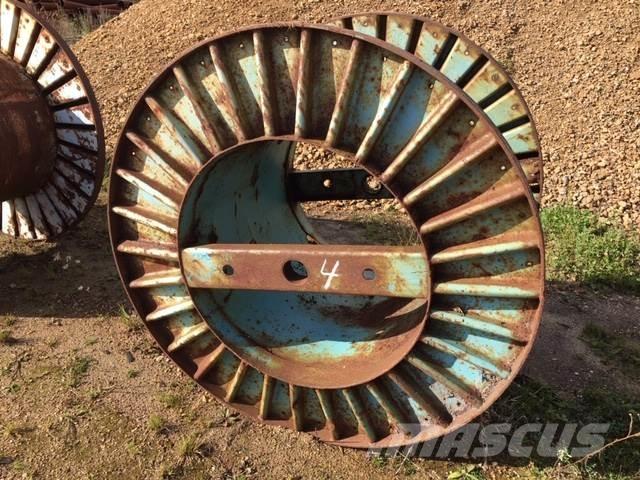  Kabeltromle no. 4 مكونات أخرى