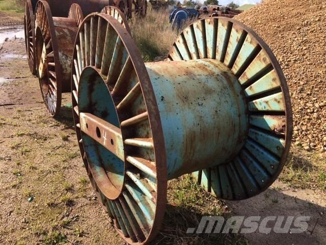  Kabeltromle no. 4 مكونات أخرى