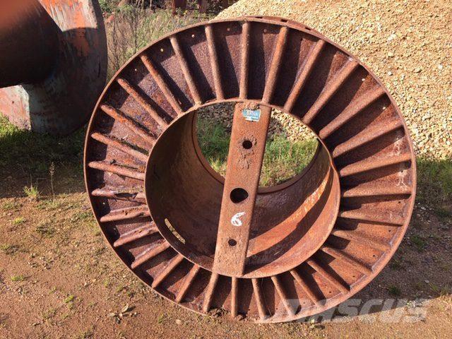  Kabeltromle no. 6 مكونات أخرى