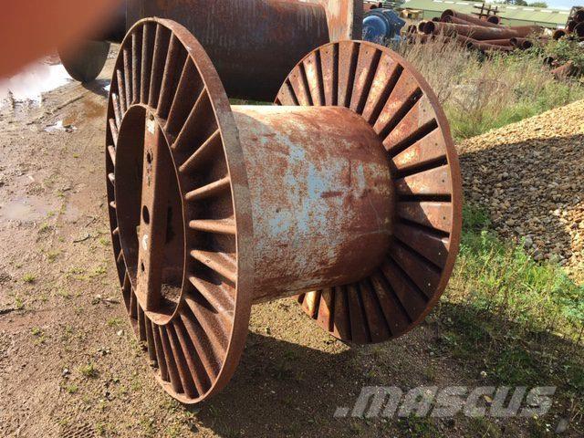  Kabeltromle no. 6 مكونات أخرى