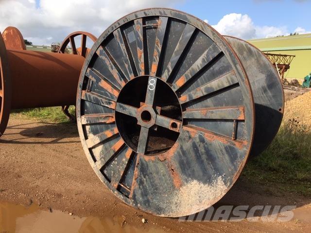  Kabeltromle no. 8 مكونات أخرى