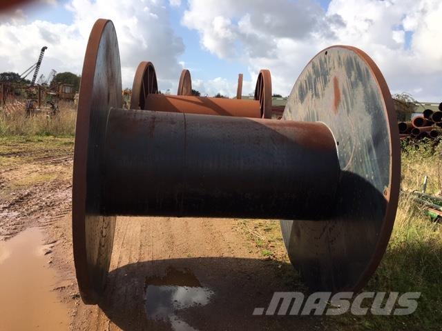  Kabeltromle no. 8 مكونات أخرى