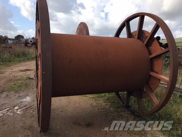  Kabeltromle no. 9 مكونات أخرى