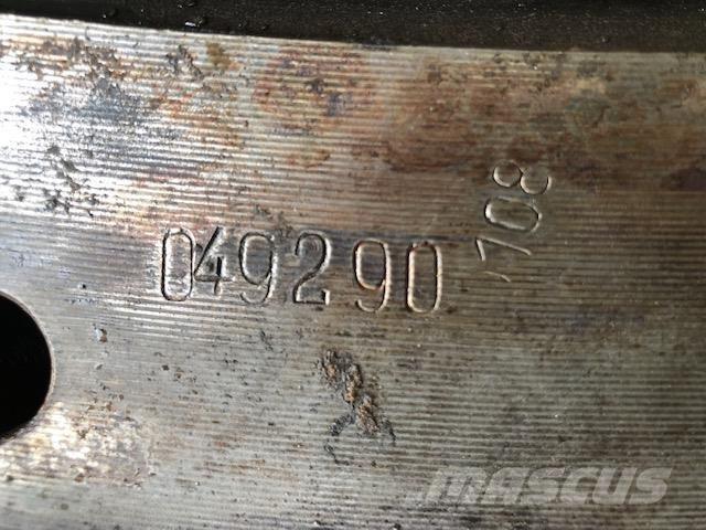  Krøjekrans ex. O & K RH6 مكونات أخرى