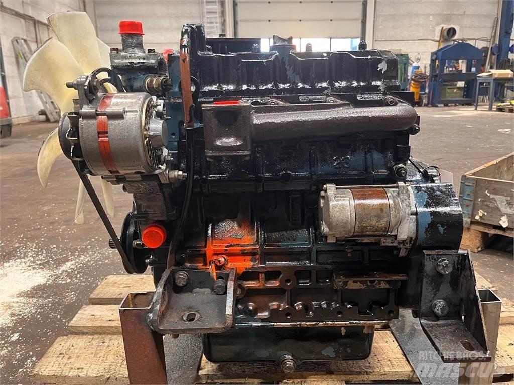 Kubota V2203 motor محركات