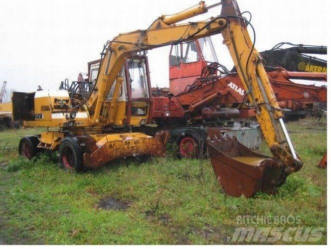 Liebherr A902 til ophug حفارات زحافة