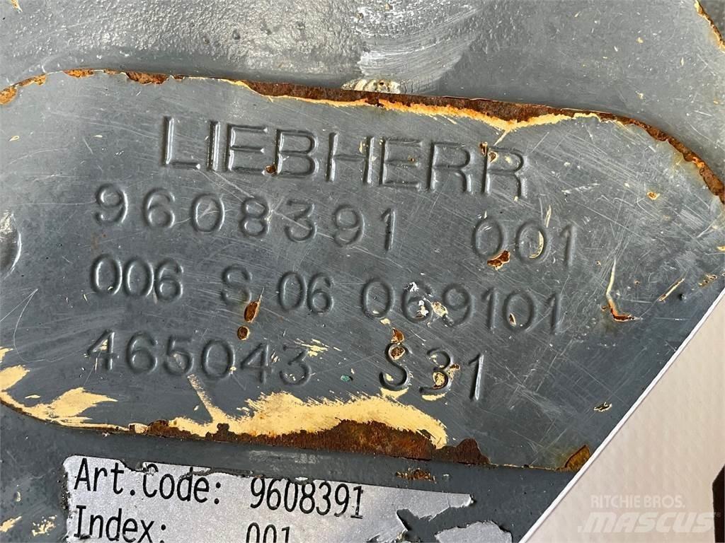 Liebherr L542 Link Arm مكونات أخرى
