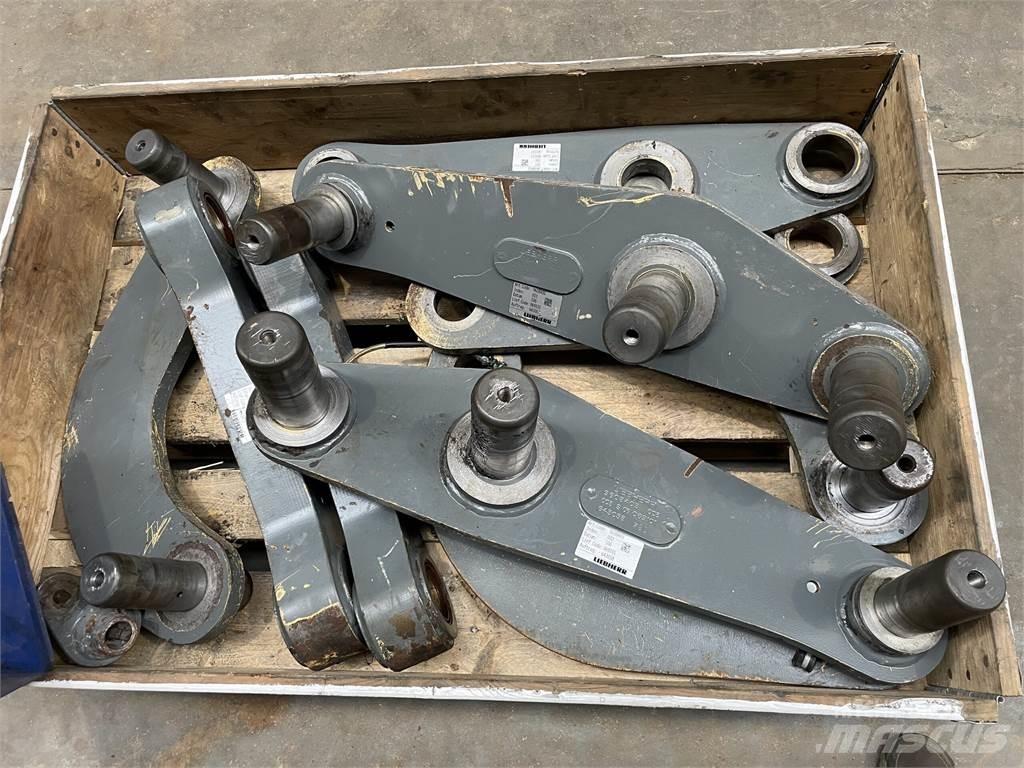 Liebherr L542 Link Arm مكونات أخرى